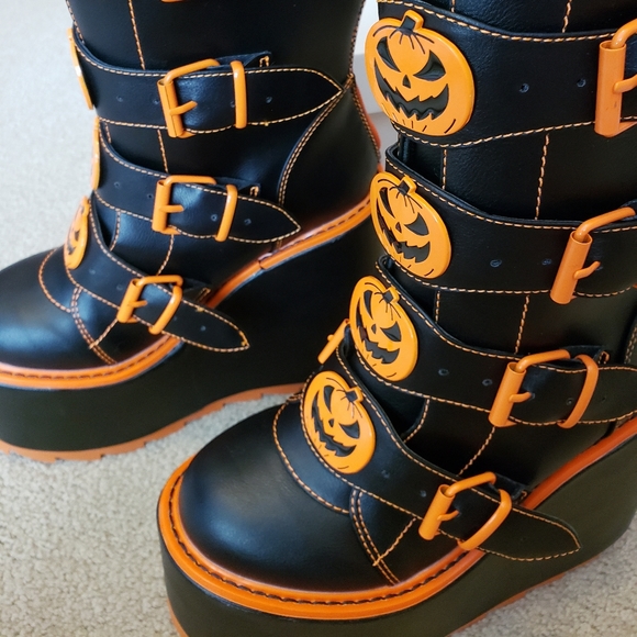 SOLD - Picture 3 of 13